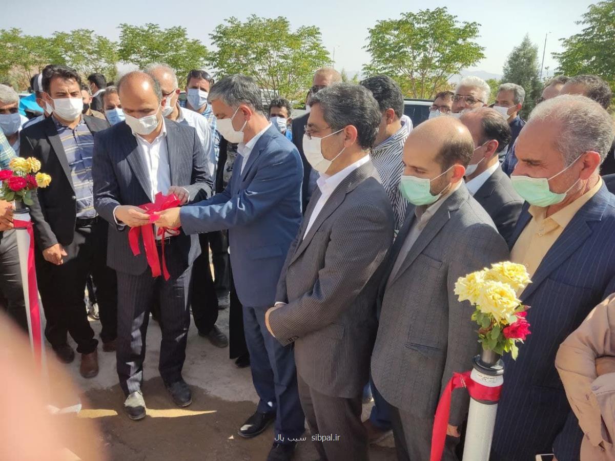آغاز عملیات بهره برداری از ۵ پروژه تولیدی و خدماتی در دهاقان اصفهان