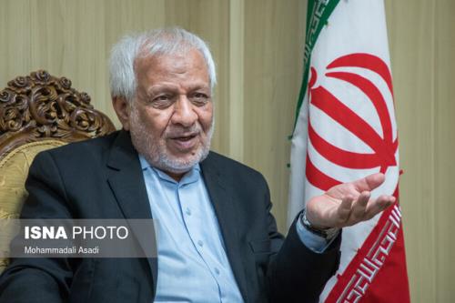 اغلب اقتصاددانان با حذف ارز ۴۲۰۰ تومانی مخالف بودند